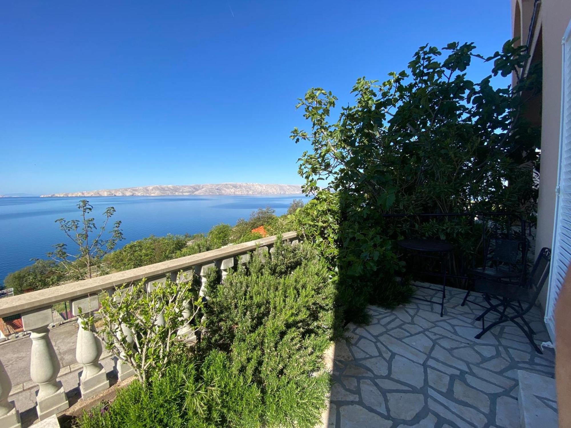 Apartments Mediterano Senj  Buitenkant foto