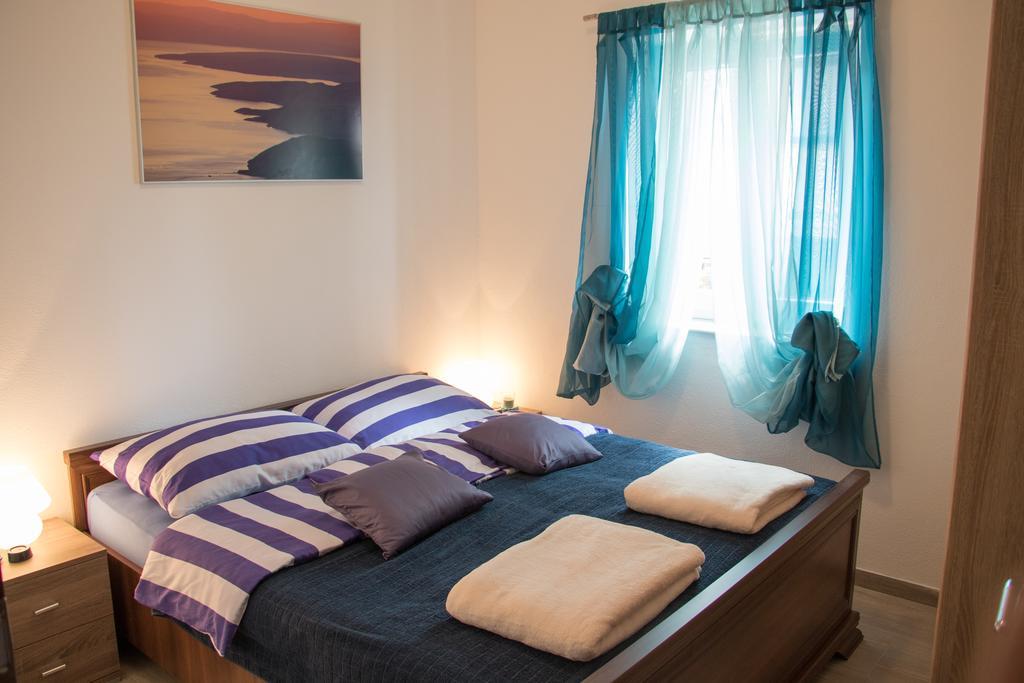 Apartments Mediterano Senj  Buitenkant foto