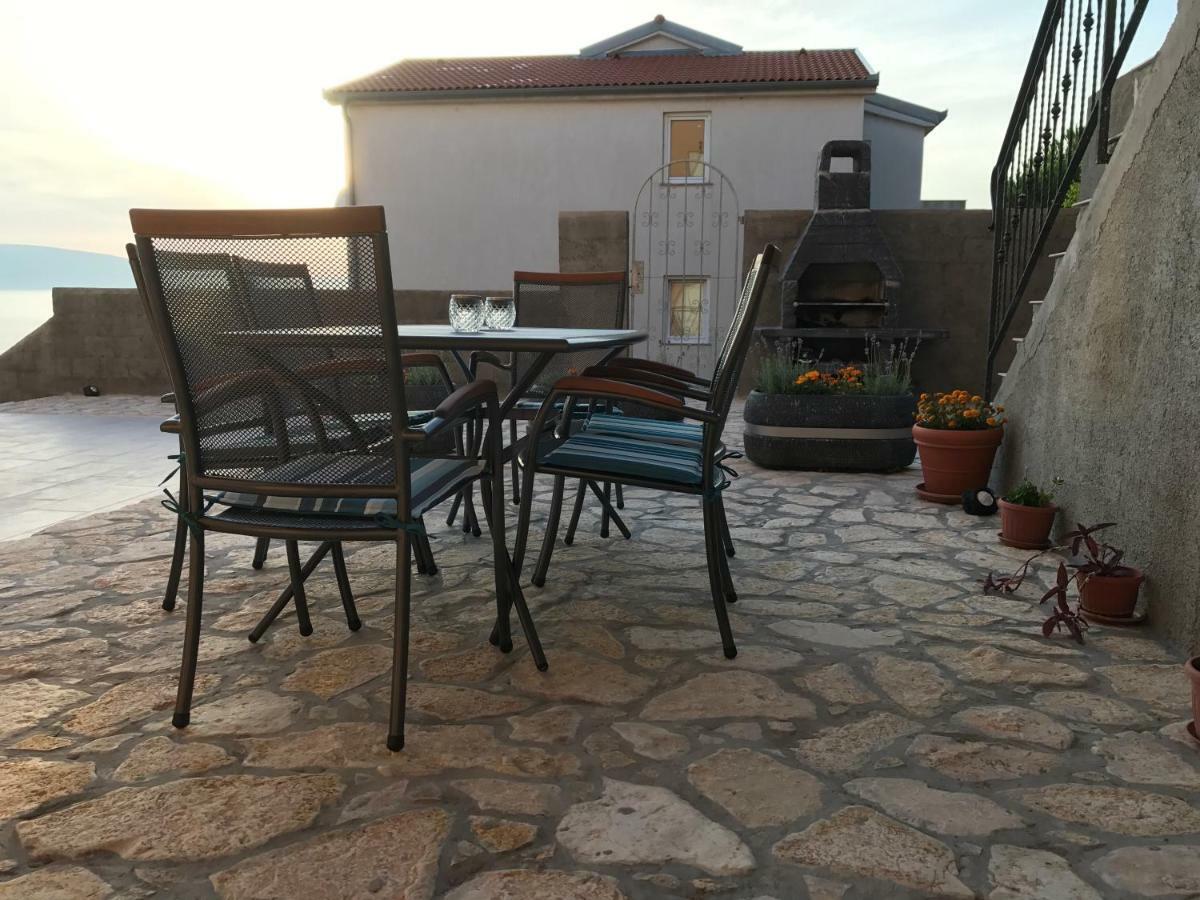 Apartments Mediterano Senj  Buitenkant foto